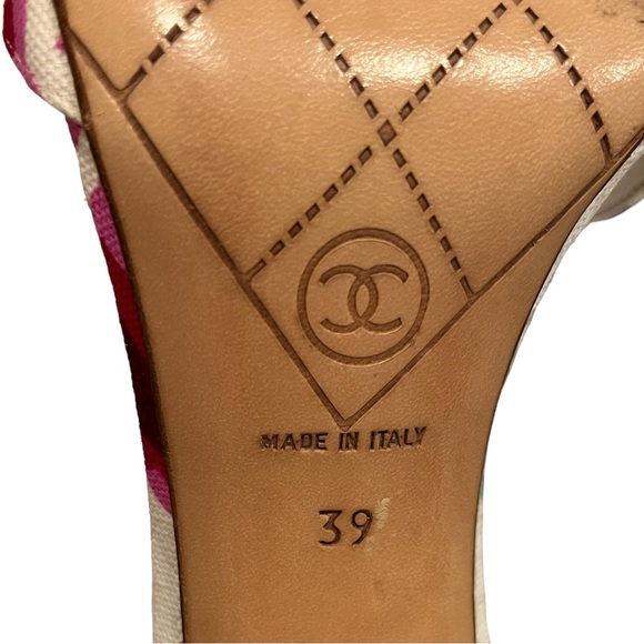 Chanel White Floral Canvas Bow Ankle Strap Sandals - Picture 10 of 12